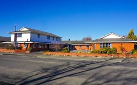 Colonial Motel